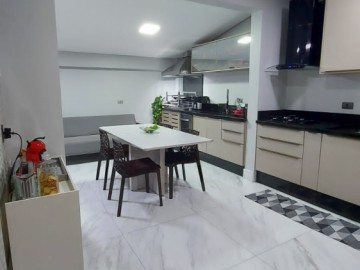 Casa em Condomnio - Venda - Jardim dos Ips - Suzano - SP